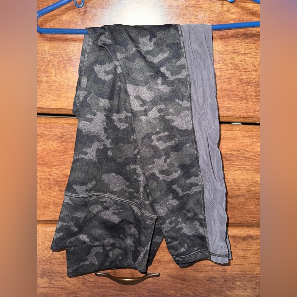 Fabletics Powerhold Performance Leggings With Mes… - image 2